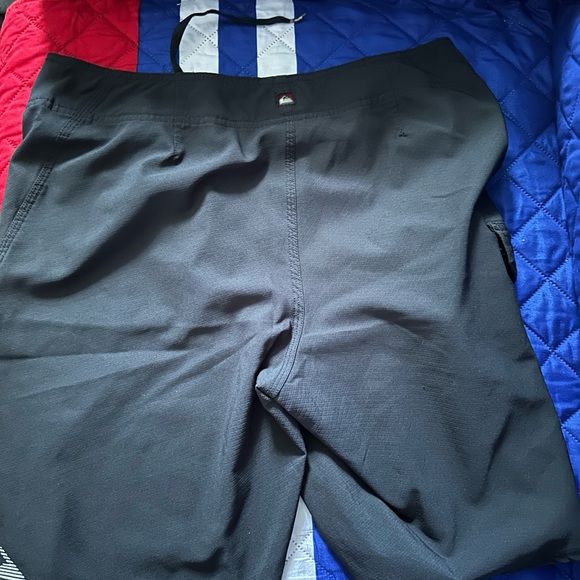 Quicksilver - Picture 4 of 7